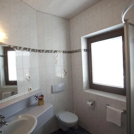 Tuxerschafer Panzió