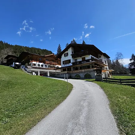 Landhaus Tuxerschafer 3*